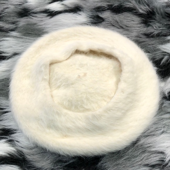 SOLD NWOT White Rabbit Hair Soft Fur - Picture 5 of 8